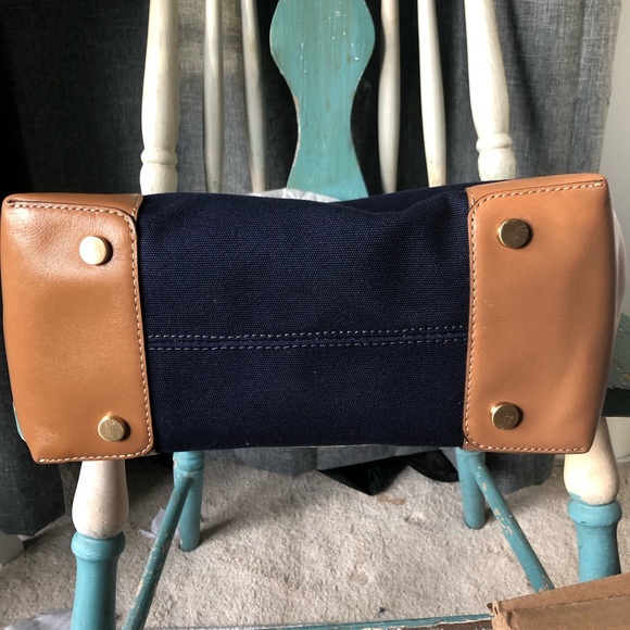 Michael Kors Mercer Bag in Admiral NWOT - Picture 6 of 7